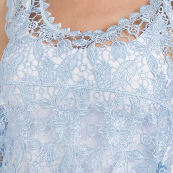 NWT Sleeveless Floral Crochet Tank Top - Picture 4 of 4